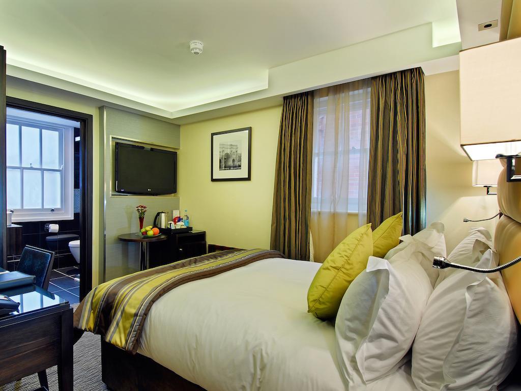 เดอะ มาร์เบิล อาร์ช ลอนดอน Hotel ภายนอก รูปภาพ A bedroom at the hotel